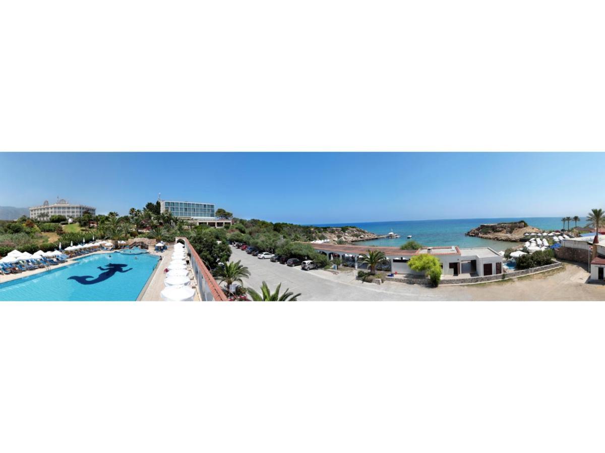 Denizkizi Hotel Kyrenia  Exterior photo